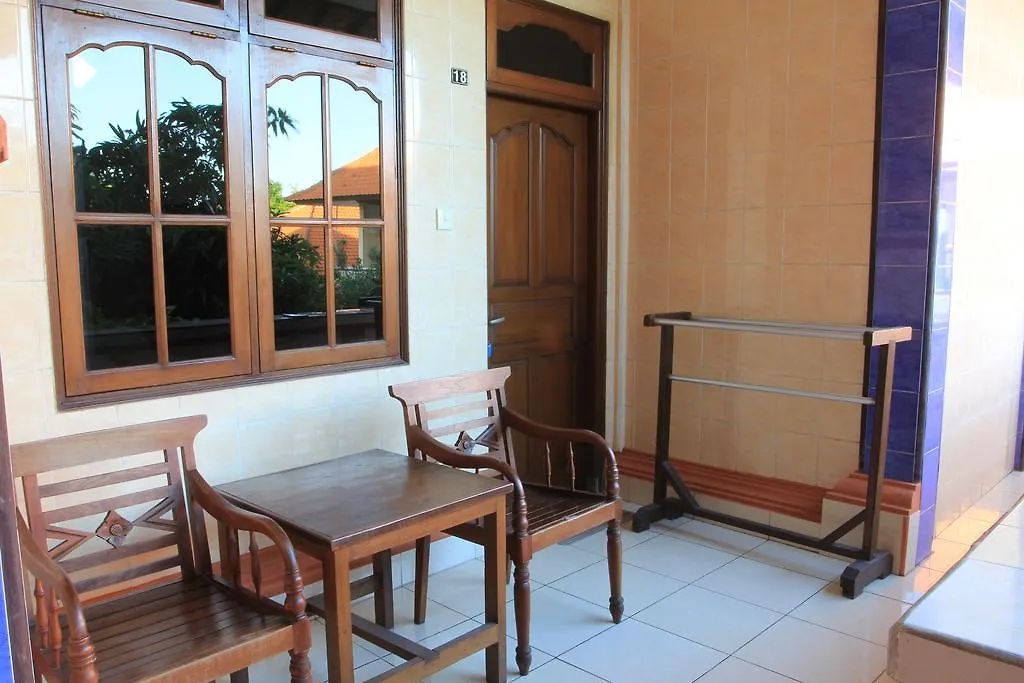 Cempaka 3 Losmen Kuta Lombok 2*,